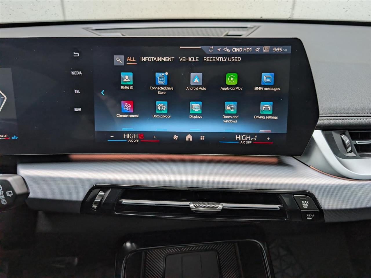 2025 BMW X1 xDrive28i - PANO ROOF - LEATHER - TECH FEATS Photo