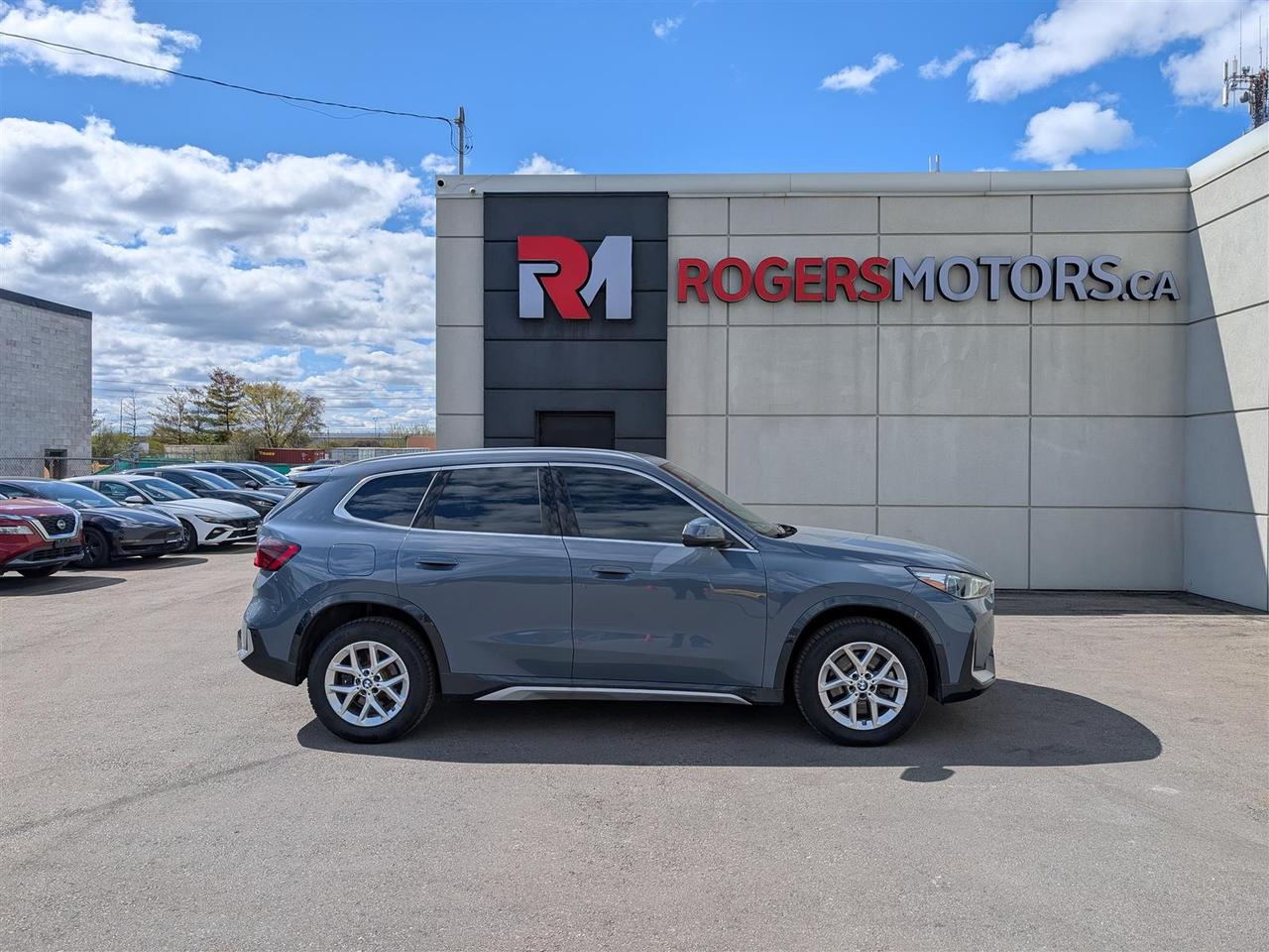 2025 BMW X1 xDrive28i - PANO ROOF - LEATHER - TECH FEATS Photo