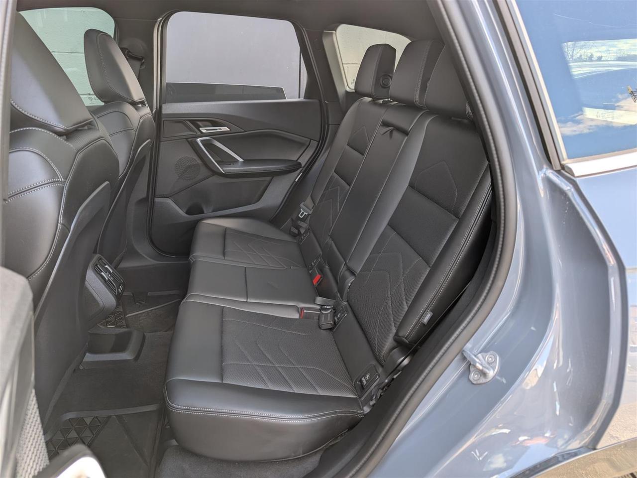 2025 BMW X1 xDrive28i - PANO ROOF - LEATHER - TECH FEATS Photo