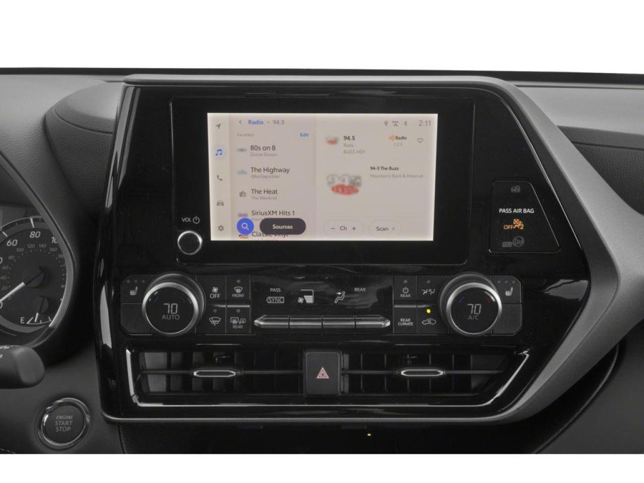 2024 Toyota Highlander XLE Photo