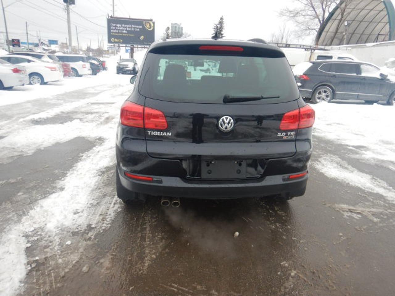 2017 Volkswagen Tiguan Wolfsburg Edition Photo