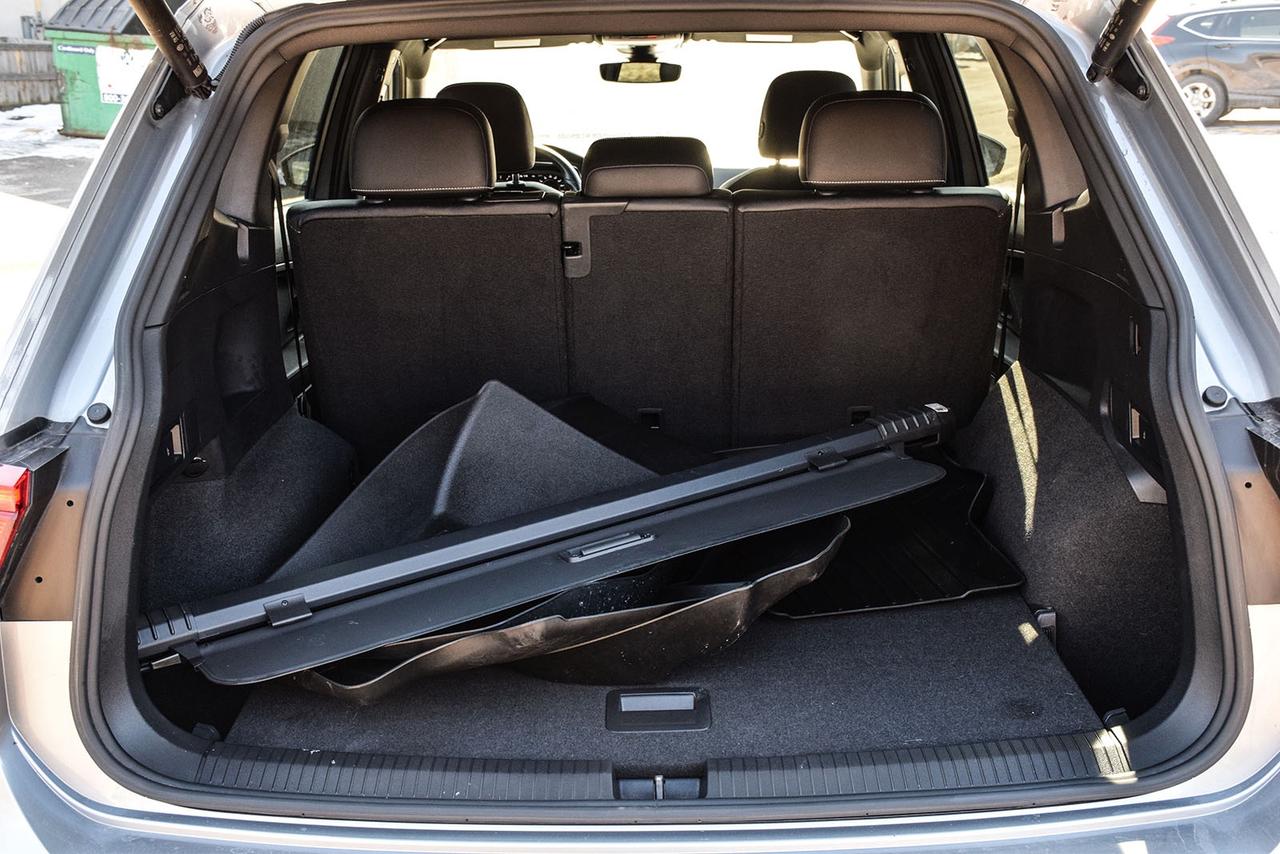 2022 Volkswagen Tiguan Highline R-Line No Accident Fender Panoroof Leathe Photo