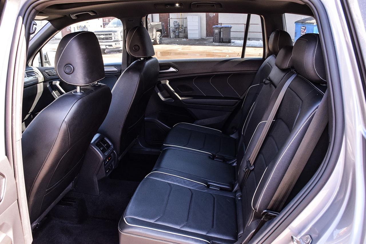 2022 Volkswagen Tiguan Highline R-Line No Accident Fender Panoroof Leathe Photo