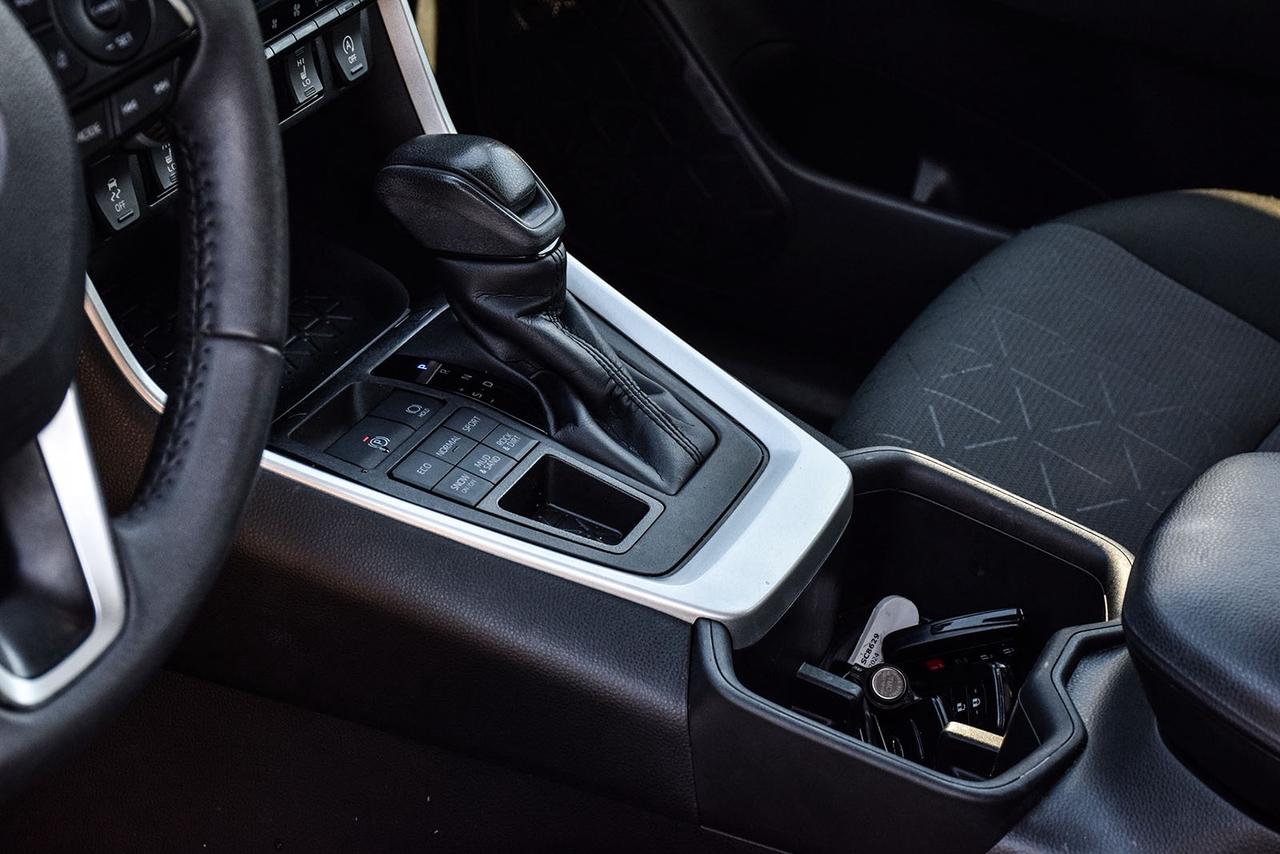 2024 Toyota RAV4 XLE AWD No Accident Sunroof Carplay BSM Photo