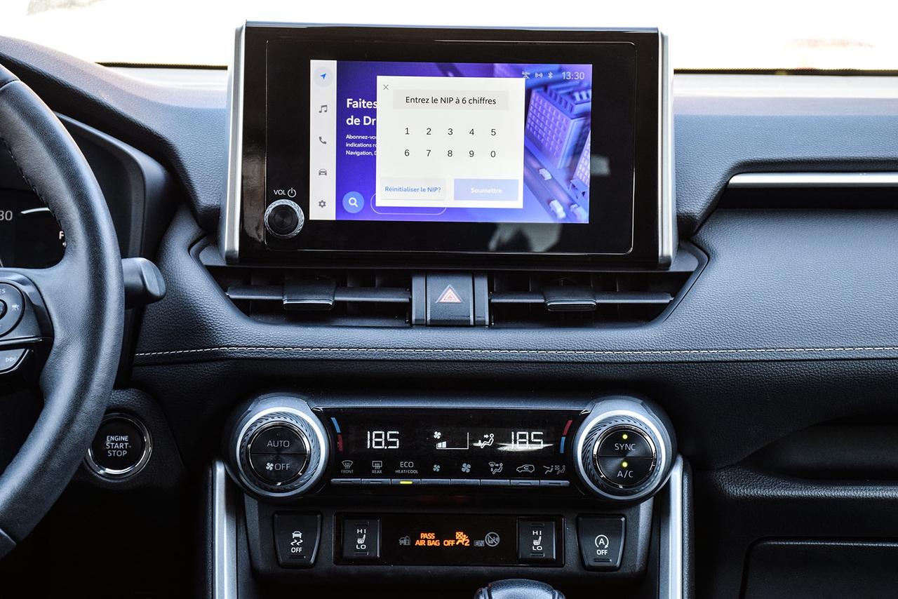 2024 Toyota RAV4 XLE AWD No Accident Sunroof Carplay BSM Photo