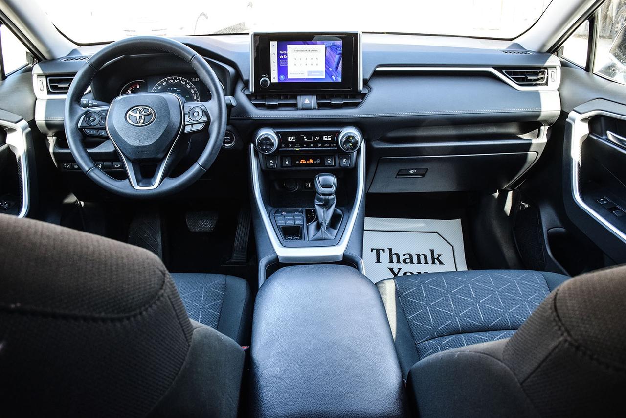 2024 Toyota RAV4 XLE AWD No Accident Sunroof Carplay BSM Photo