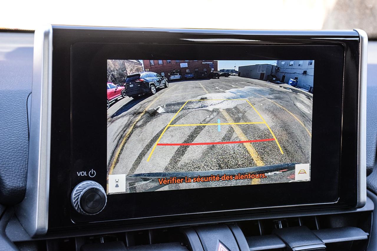 2024 Toyota RAV4 XLE AWD No Accident Sunroof Carplay BSM Photo