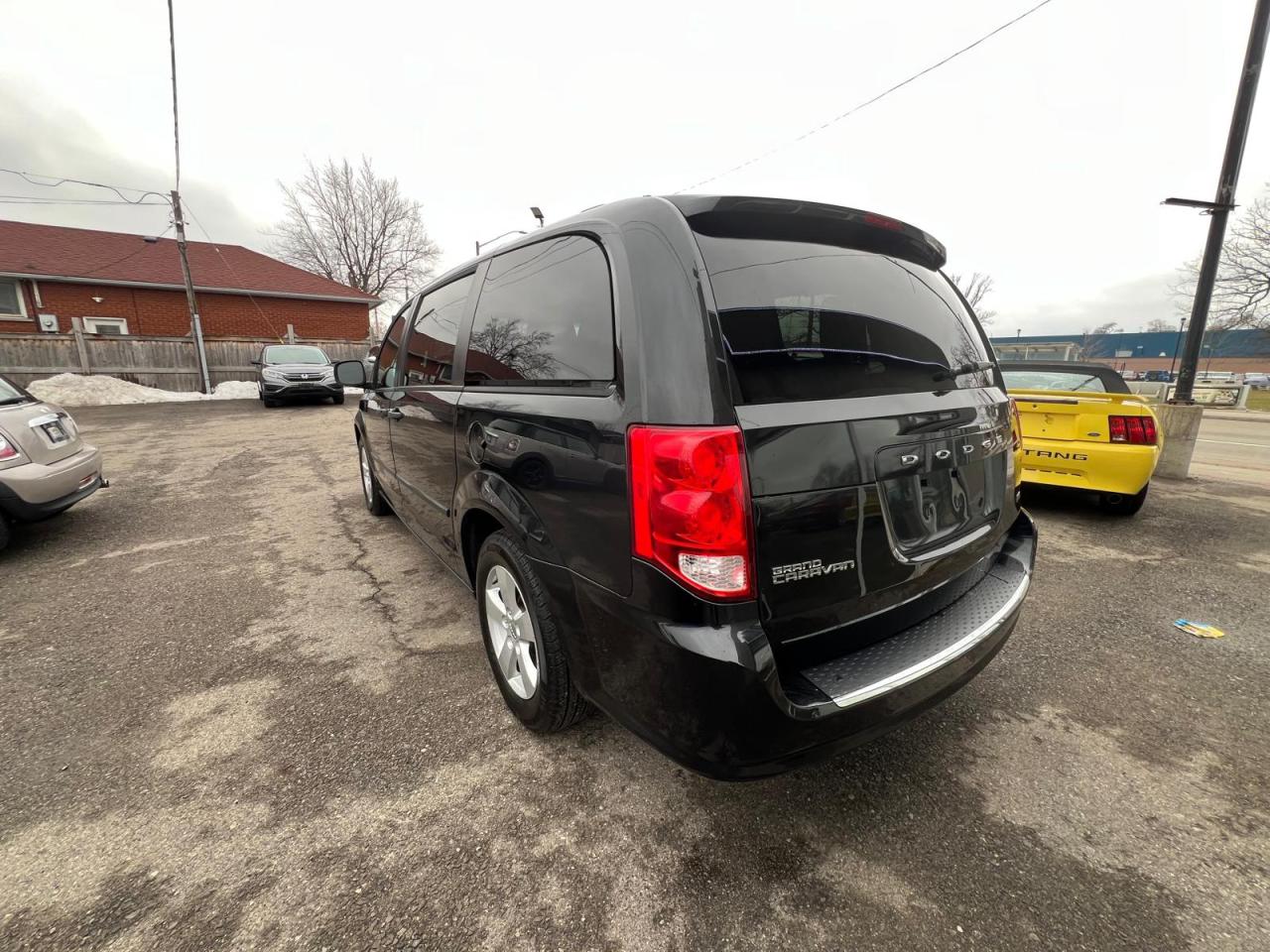 2016 Dodge Grand Caravan CANADA VALUE PACKAGE Photo