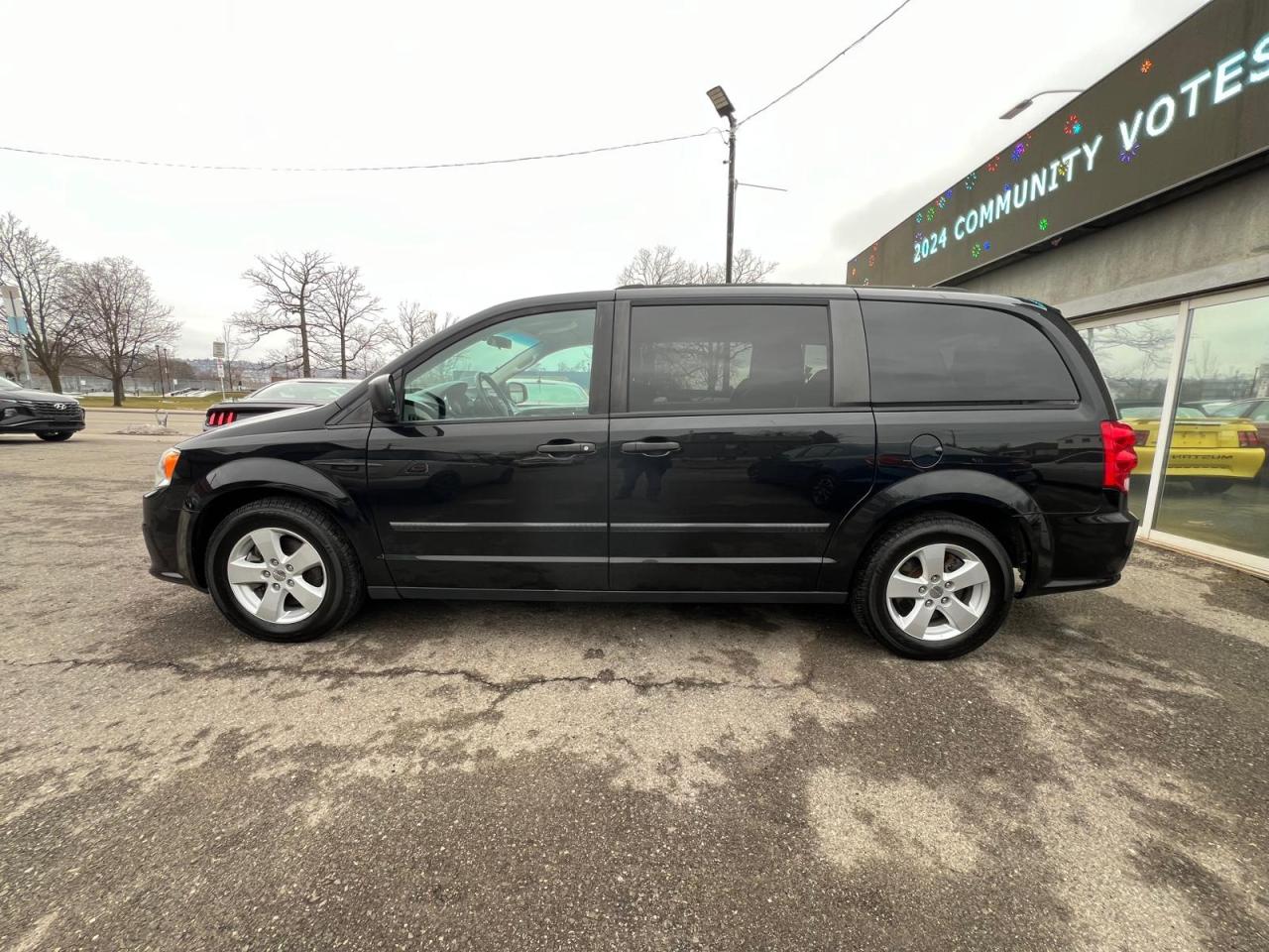 2016 Dodge Grand Caravan CANADA VALUE PACKAGE Photo