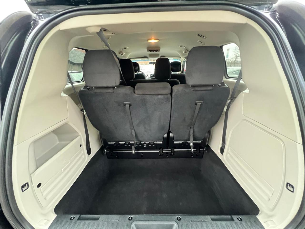 2016 Dodge Grand Caravan CANADA VALUE PACKAGE Photo