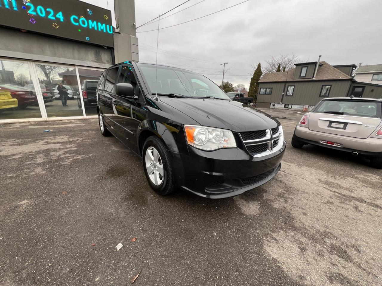 2016 Dodge Grand Caravan CANADA VALUE PACKAGE Photo