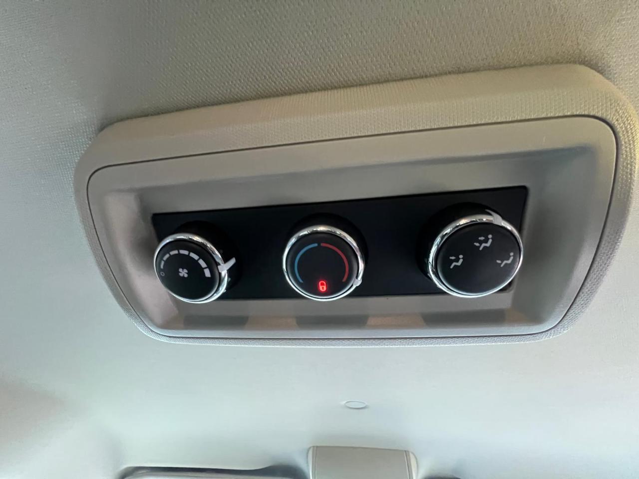 2016 Dodge Grand Caravan CANADA VALUE PACKAGE Photo