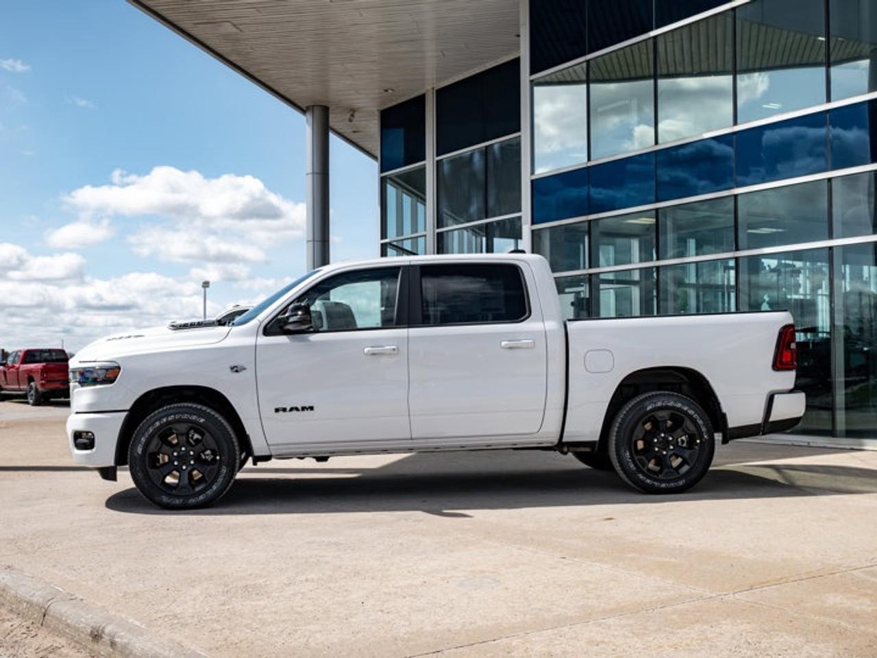 2026 RAM 1500 SPORT Photo4