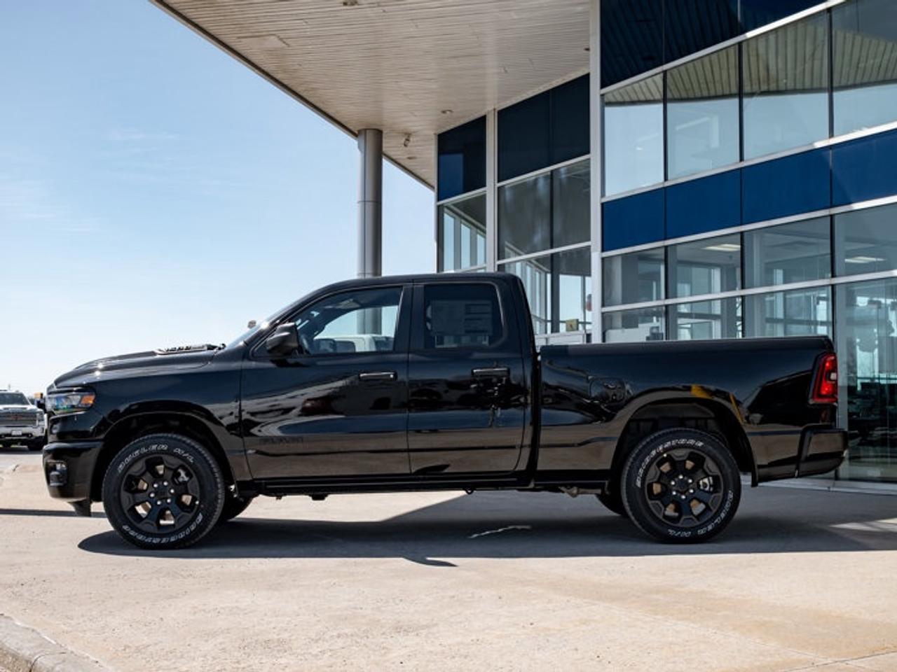 2026 RAM 1500 Express Photo3