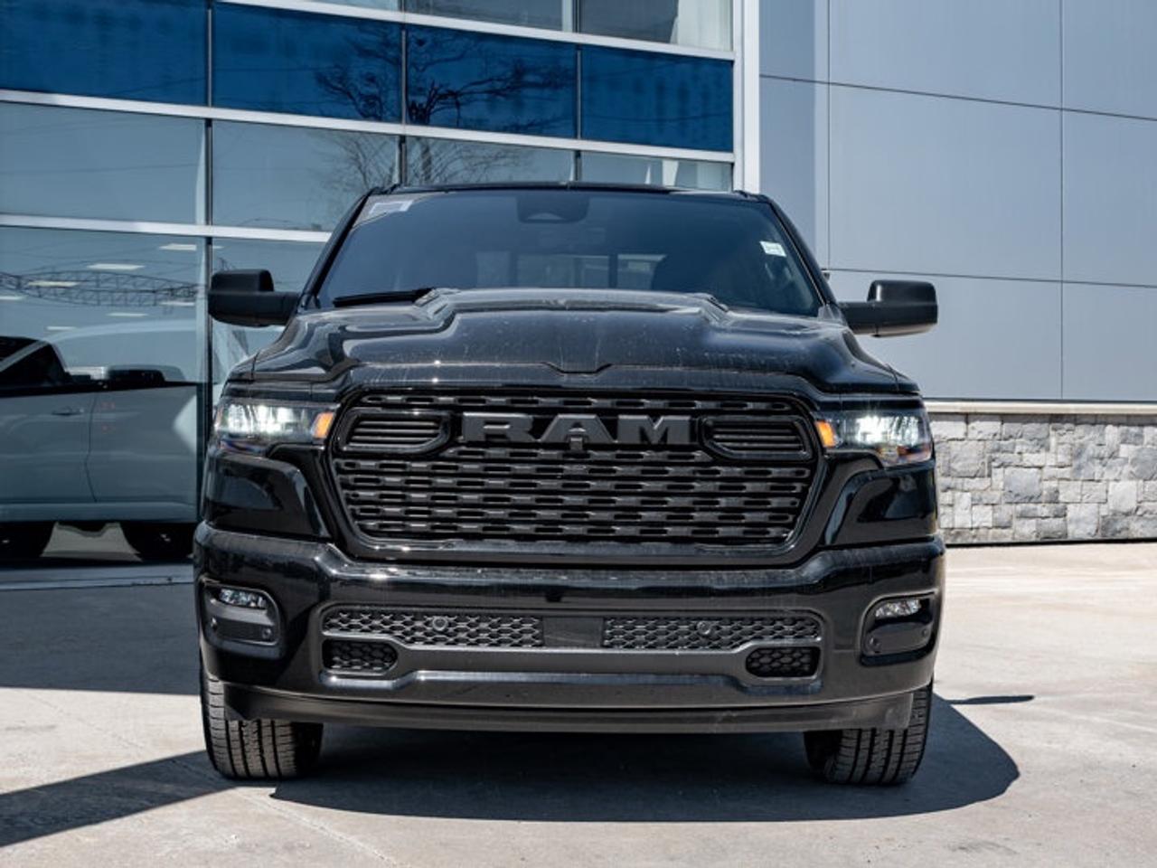 2026 RAM 1500 Express Photo