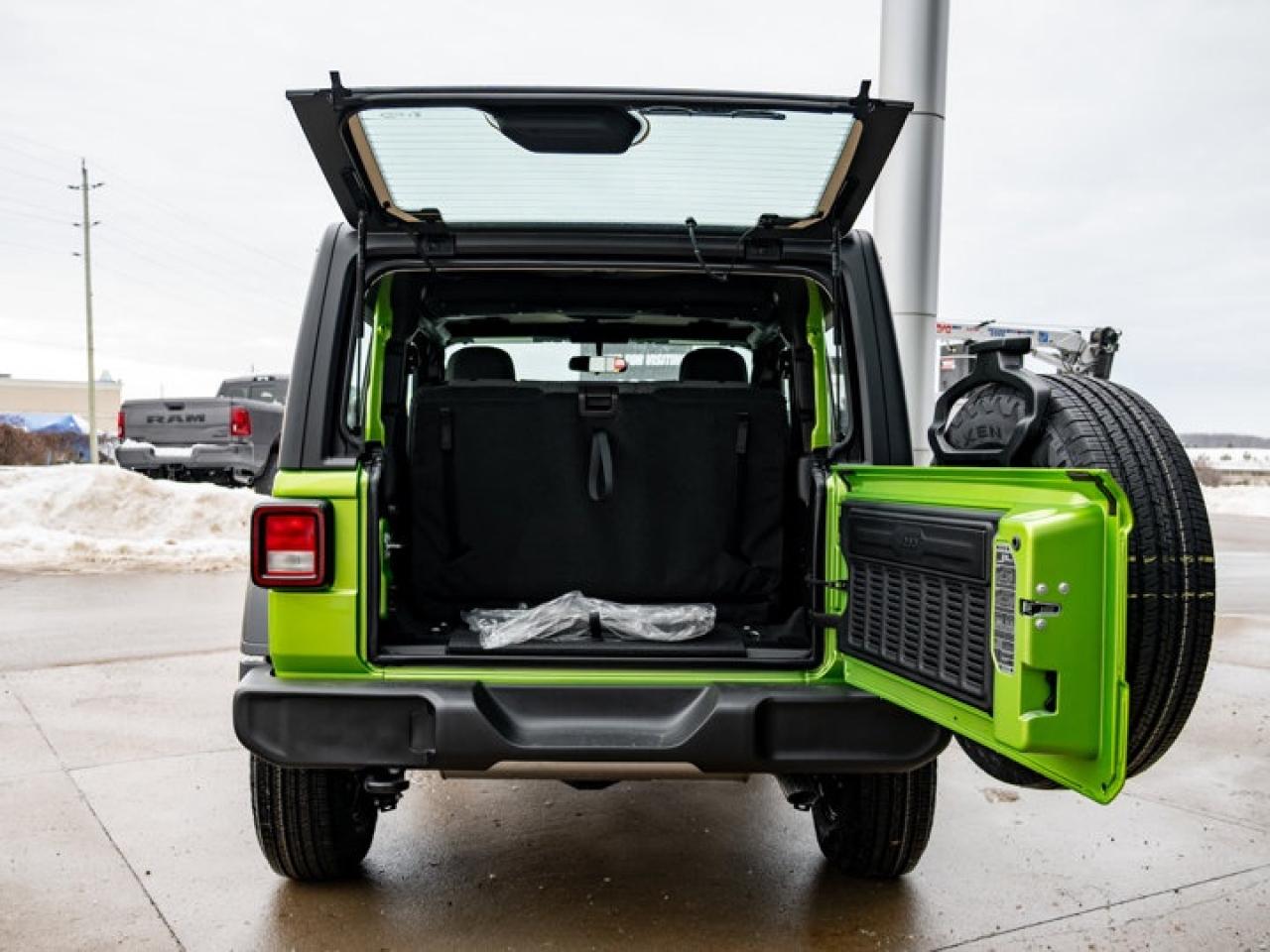 2026 Jeep Wrangler SPORT Photo