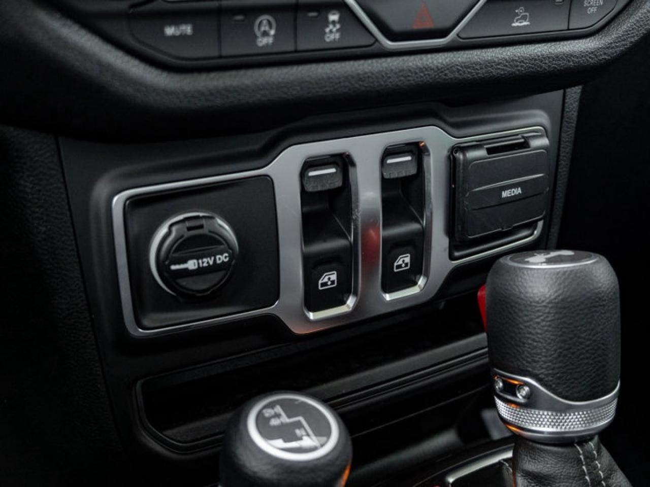 2026 Jeep Wrangler SPORT Photo