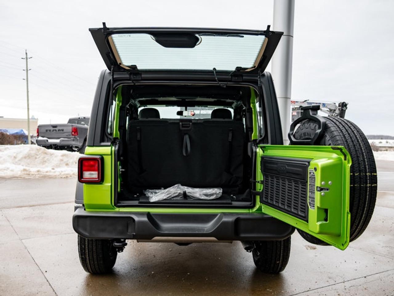 2026 Jeep Wrangler SPORT Photo