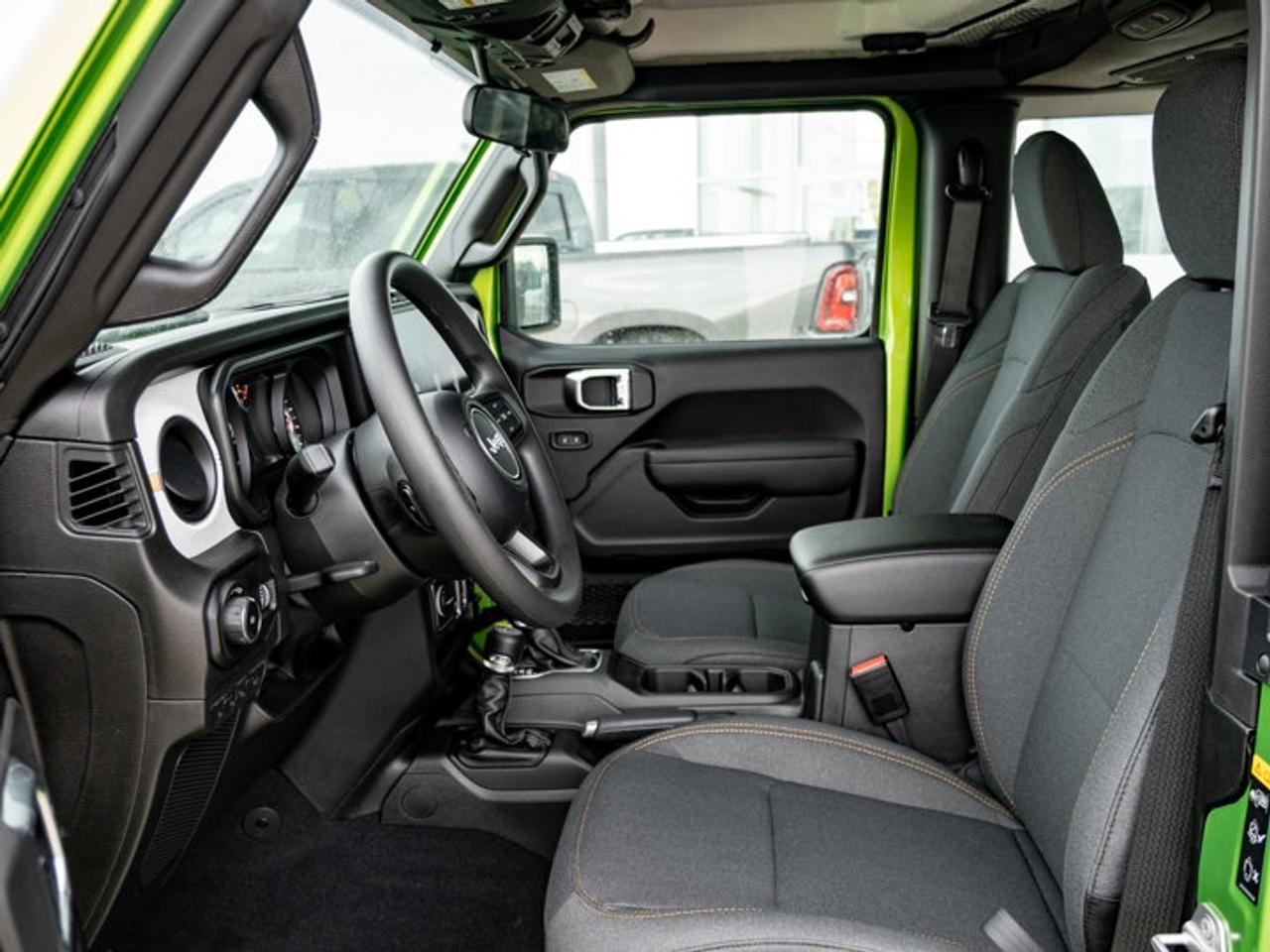2026 Jeep Wrangler SPORT Photo