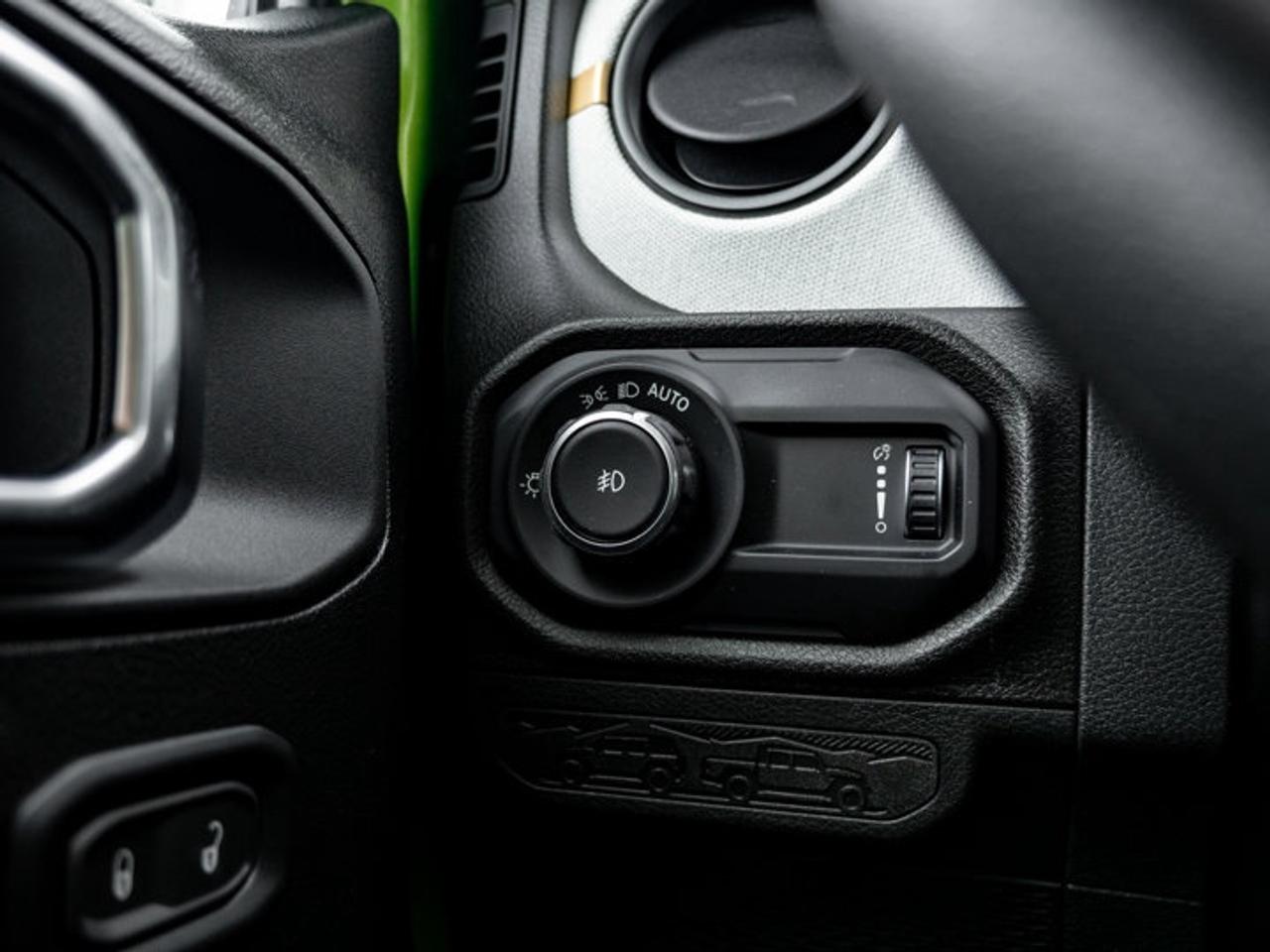 2026 Jeep Wrangler SPORT Photo