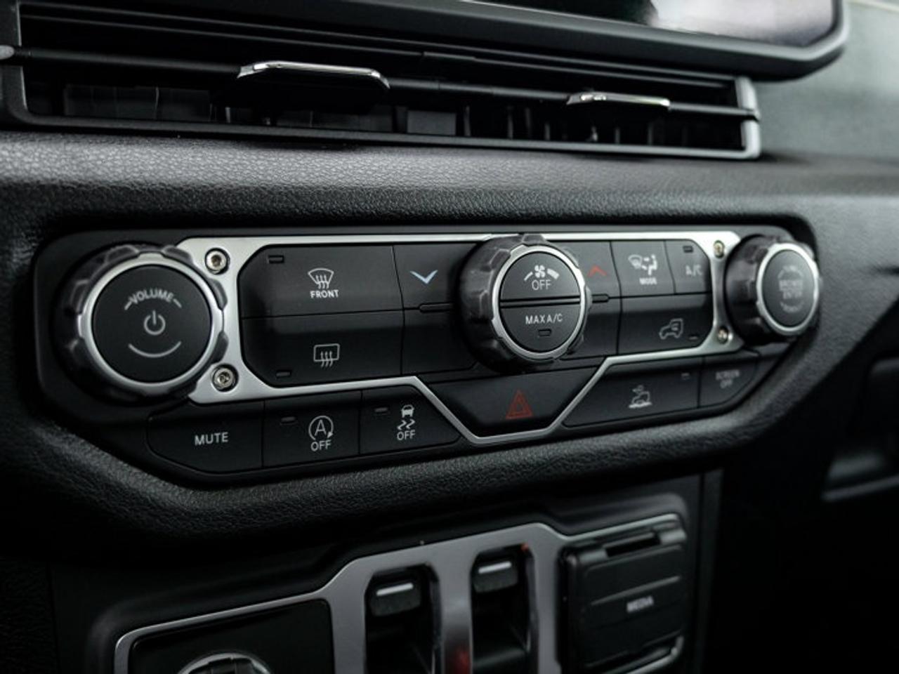 2026 Jeep Wrangler SPORT Photo