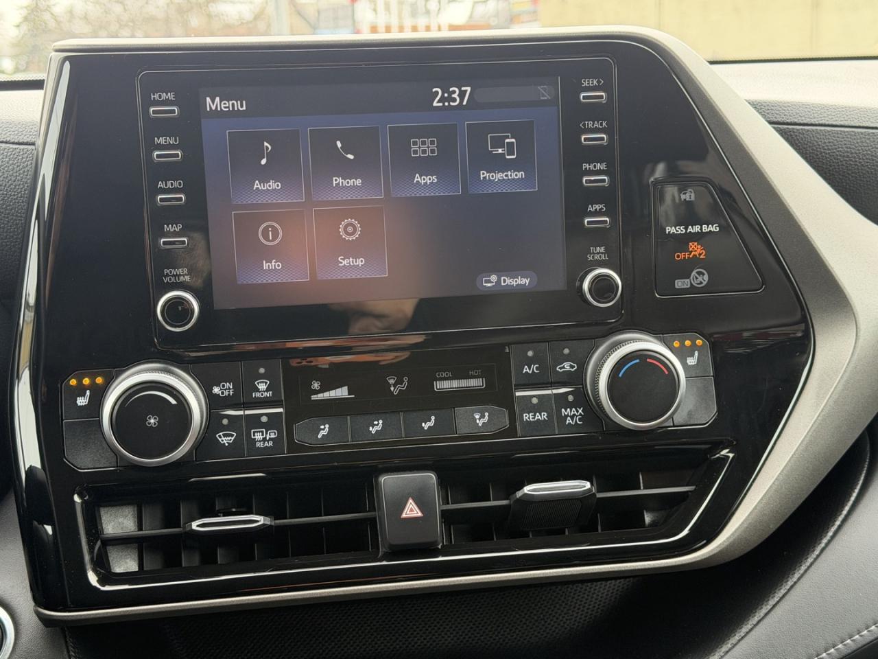 2020 Toyota Highlander L FWD V6 Photo