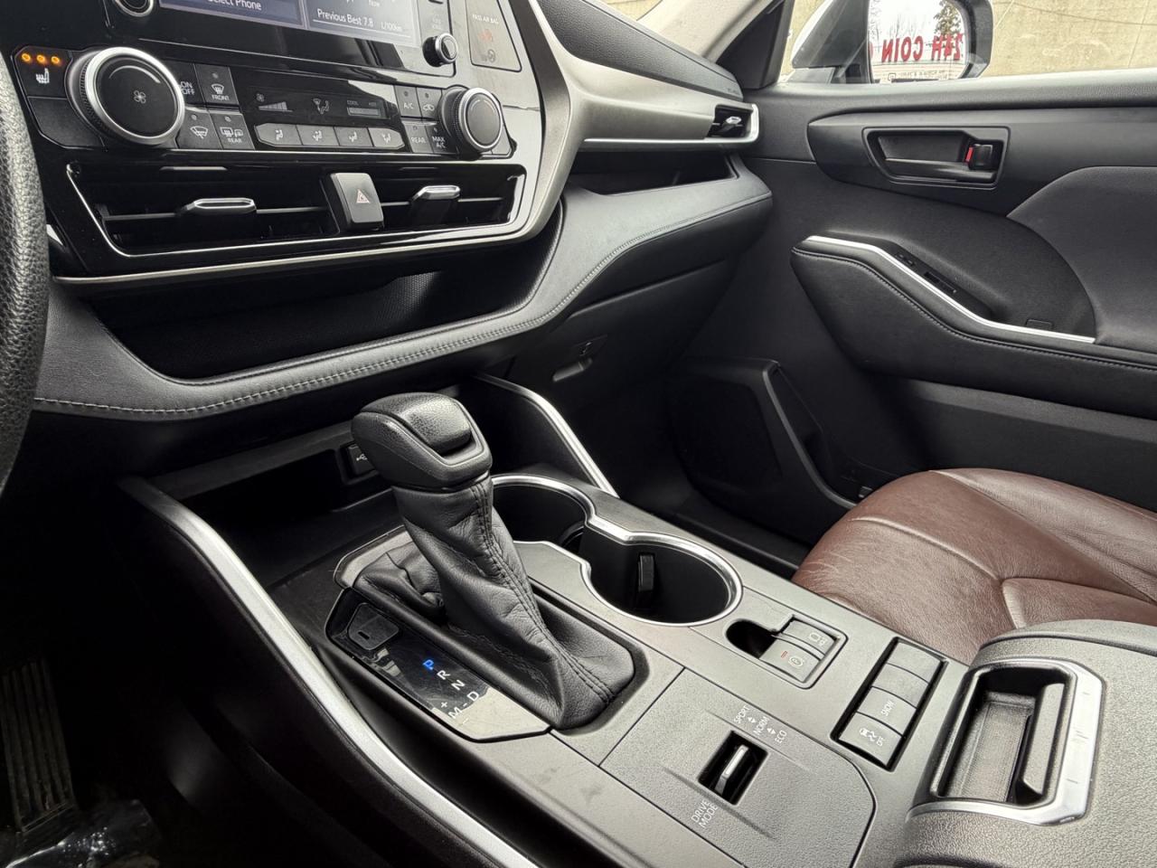 2020 Toyota Highlander L FWD V6 Photo