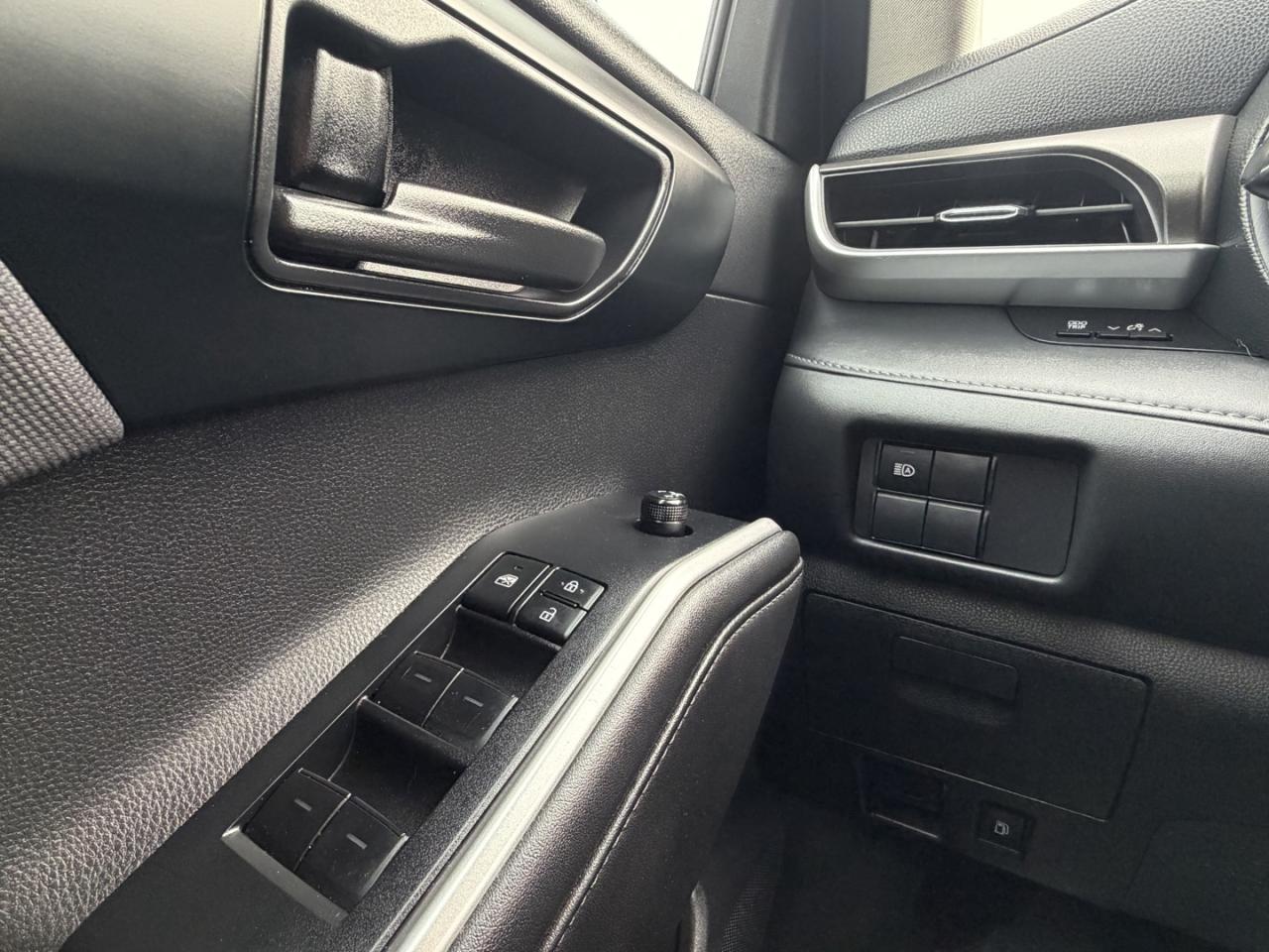 2020 Toyota Highlander L FWD V6 Photo