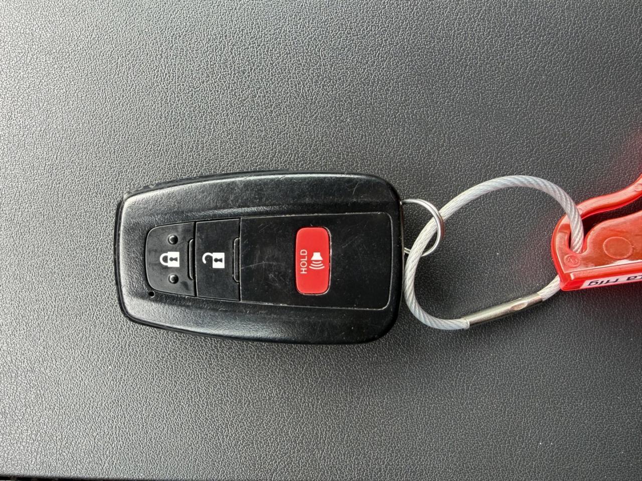 2020 Toyota Highlander L FWD V6 Photo