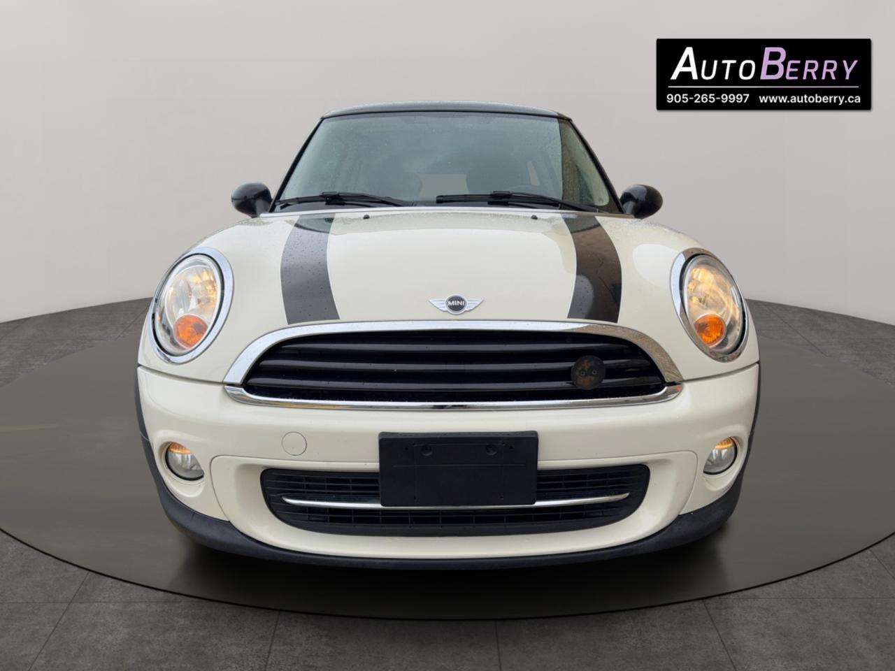 2013 MINI Cooper Hardtop 2dr Cpe Photo2