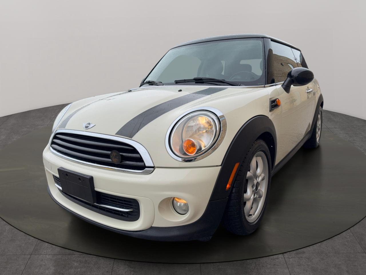 2013 MINI Cooper Hardtop 2dr Cpe Photo3