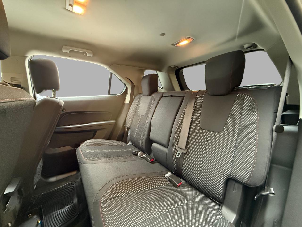 2015 Chevrolet Equinox FWD 4dr LT w/1LT Photo