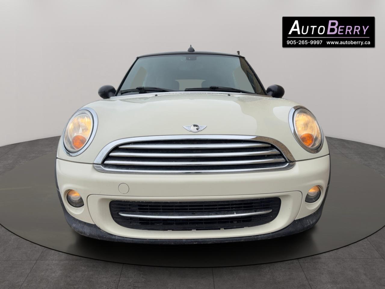 2013 MINI Cooper CONVERTIBLE 2dr Photo2