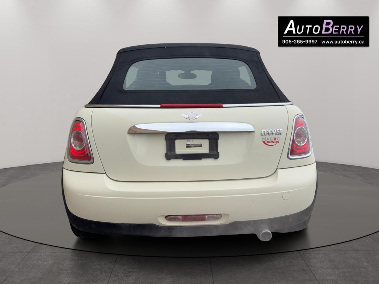 2013 MINI Cooper CONVERTIBLE 2dr Photo