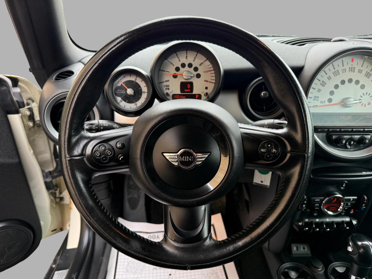 2013 MINI Cooper CONVERTIBLE 2dr Photo