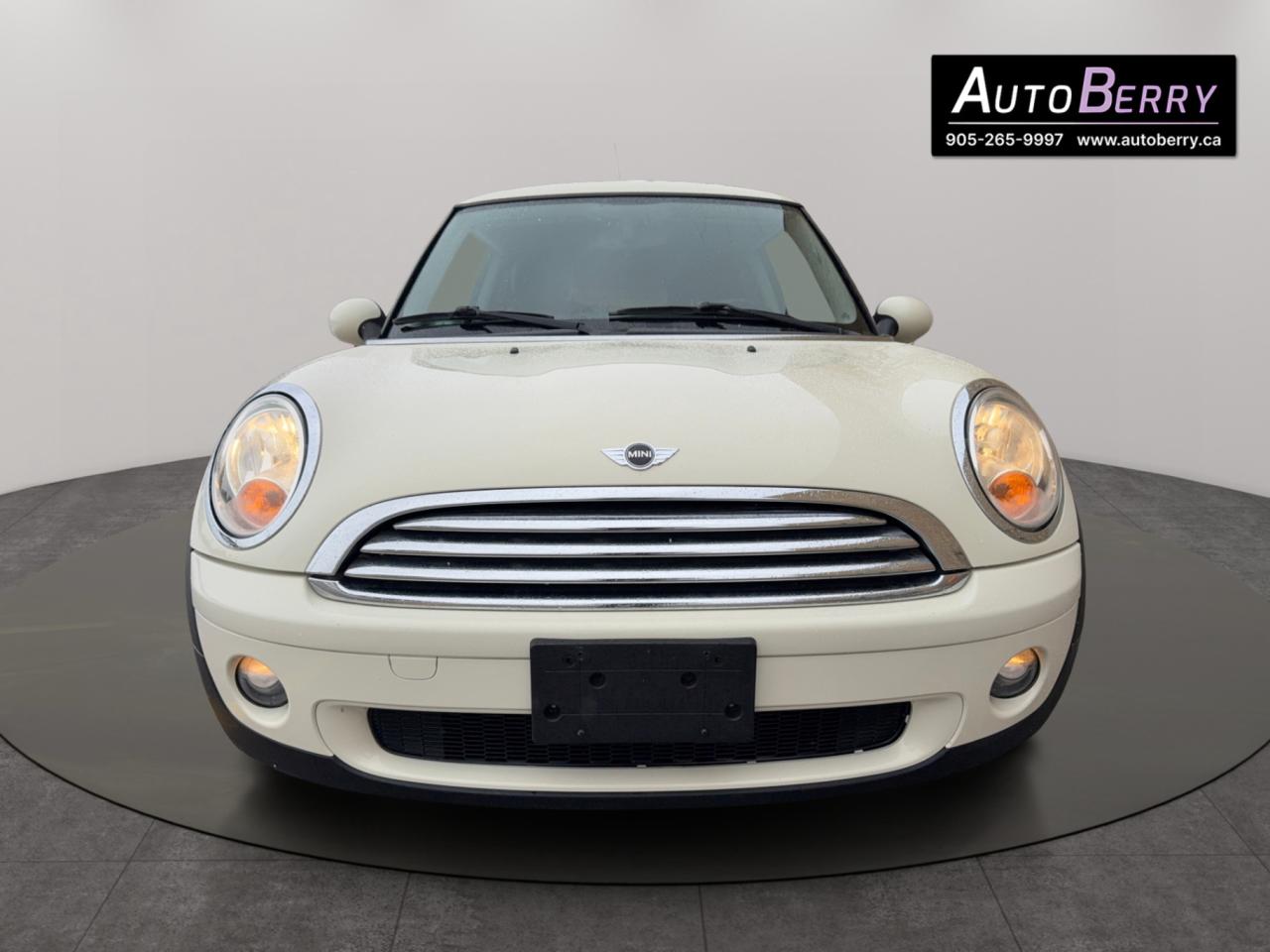2010 MINI Cooper Hardtop 2dr Cpe Photo