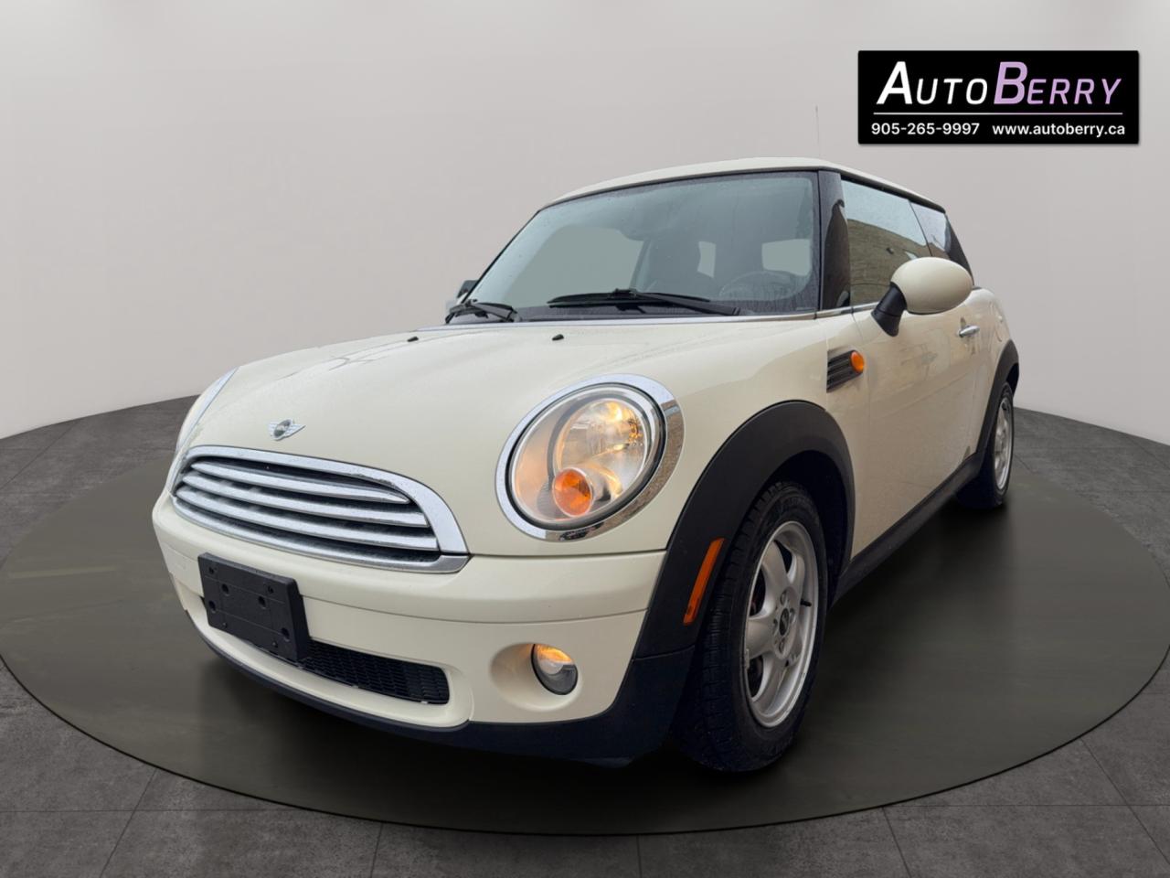 2010 MINI Cooper Hardtop 2dr Cpe Photo