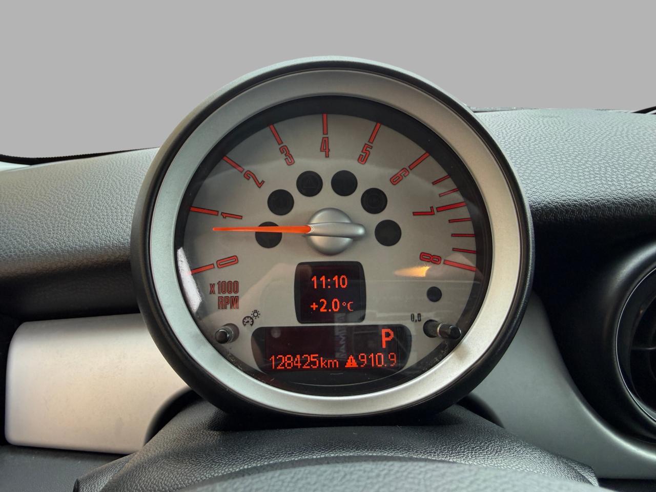 2010 MINI Cooper Hardtop 2dr Cpe Photo