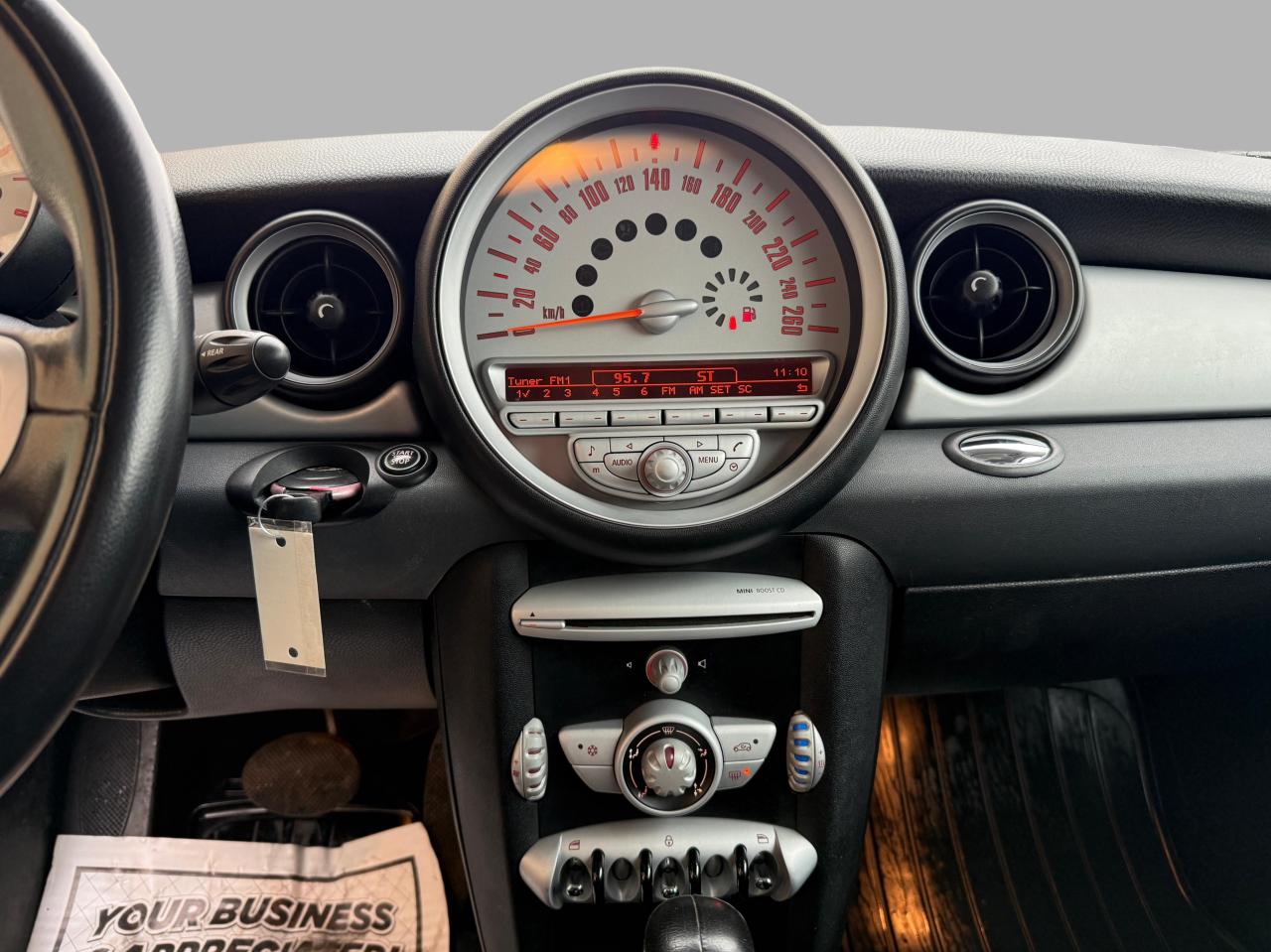 2010 MINI Cooper Hardtop 2dr Cpe Photo