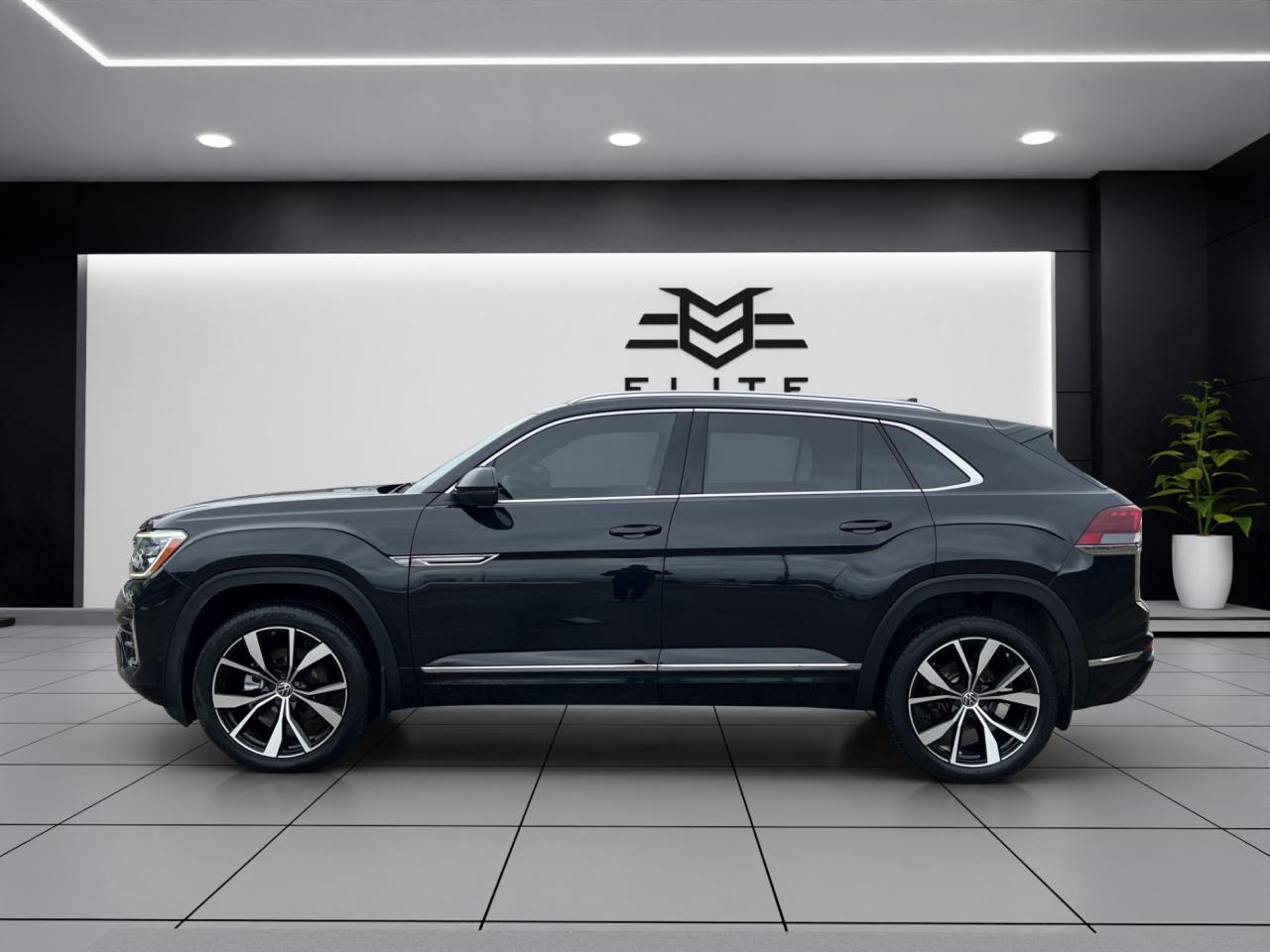 2024 Volkswagen Atlas Cross Sport R-LINE - CROSS SPORT EXECLINE PKG - LEATHER !!! Photo