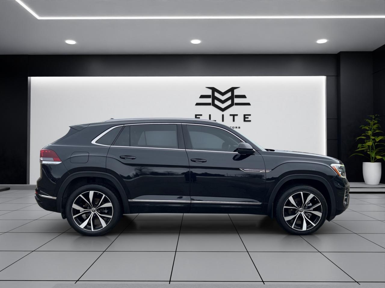 2024 Volkswagen Atlas Cross Sport R-LINE - CROSS SPORT EXECLINE PKG - LEATHER !!! Photo