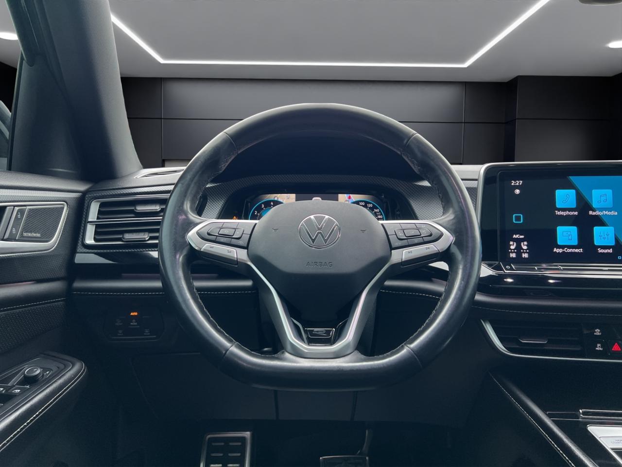 2024 Volkswagen Atlas Cross Sport R-LINE - CROSS SPORT EXECLINE PKG - LEATHER !!! Photo