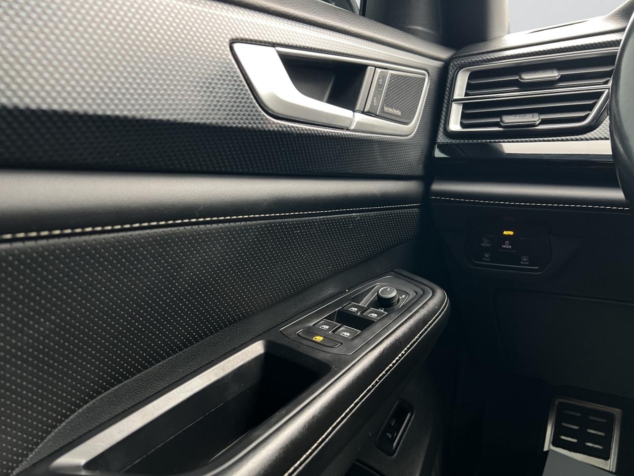 2024 Volkswagen Atlas Cross Sport R-LINE - CROSS SPORT EXECLINE PKG - LEATHER !!! Photo