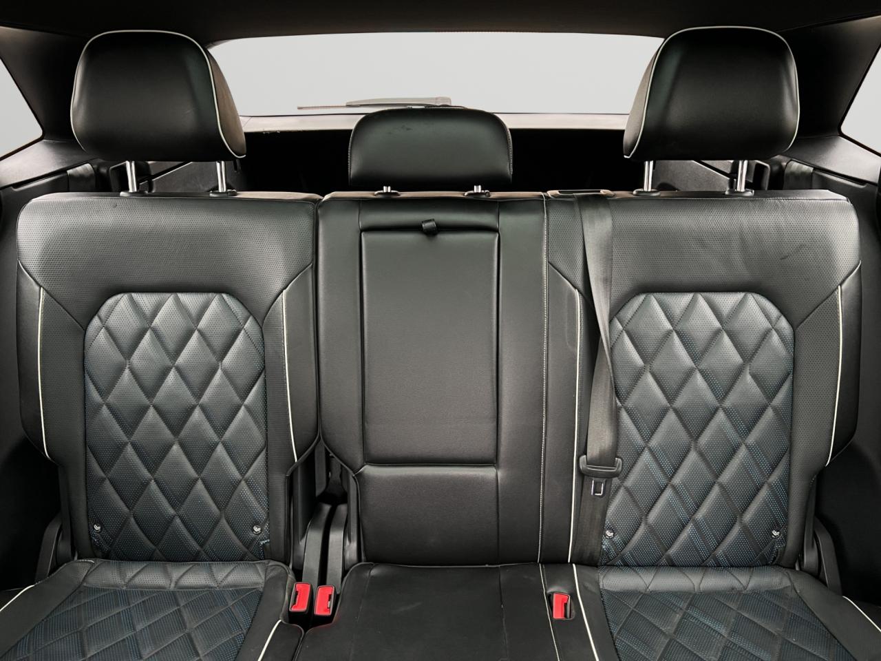 2024 Volkswagen Atlas Cross Sport R-LINE - CROSS SPORT EXECLINE PKG - LEATHER !!! Photo