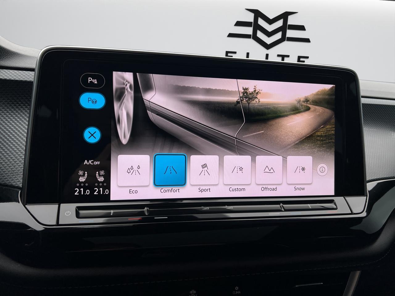 2024 Volkswagen Atlas Cross Sport R-LINE - CROSS SPORT EXECLINE PKG - LEATHER !!! Photo