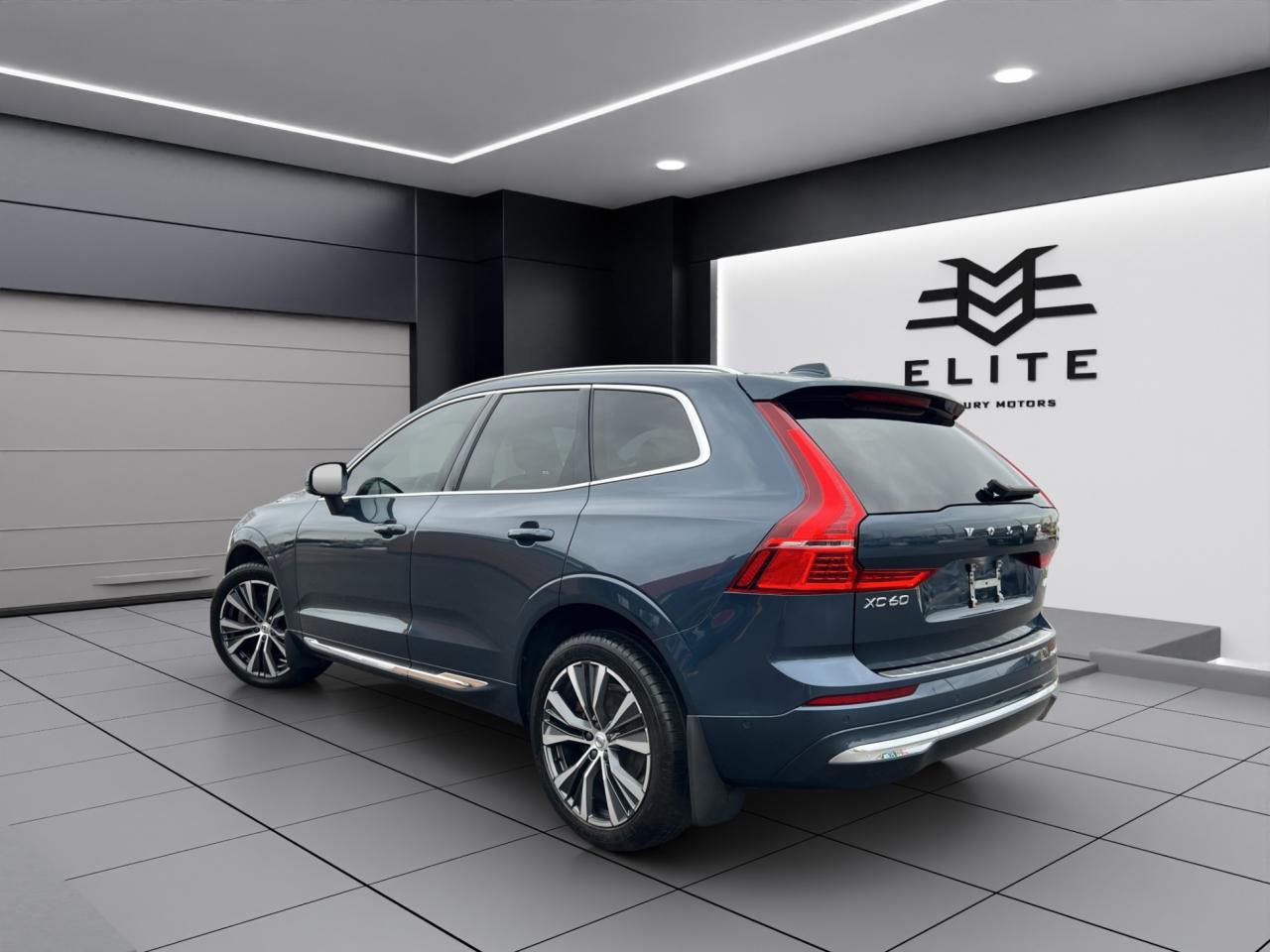 2022 Volvo XC60 B6 AWD INSCRIPTION PKG - LEATHER - MOONROOF !! Photo