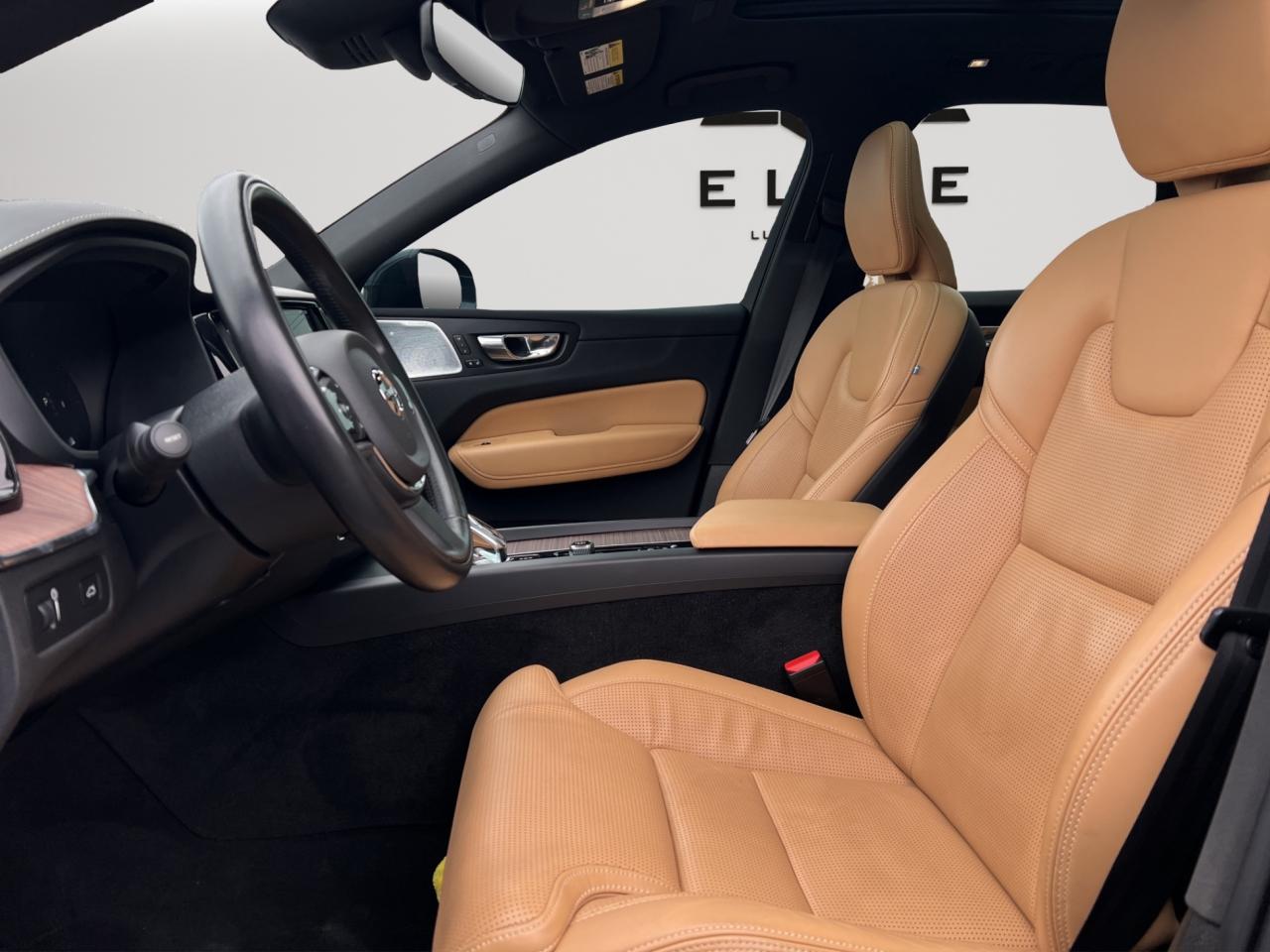 2022 Volvo XC60 B6 AWD INSCRIPTION PKG - LEATHER - MOONROOF !! Photo