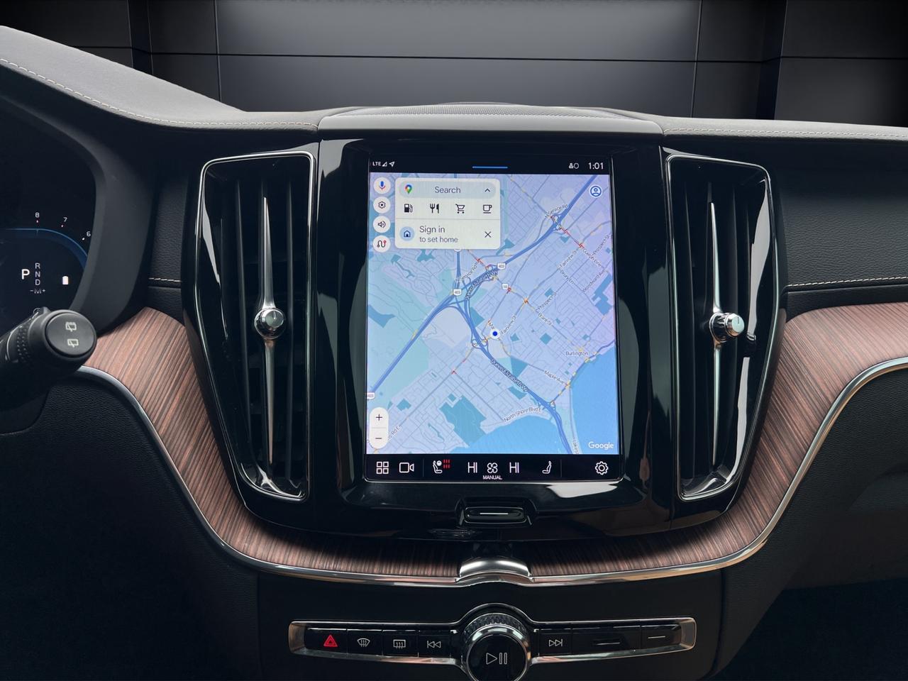 2022 Volvo XC60 B6 AWD INSCRIPTION PKG - LEATHER - MOONROOF !! Photo