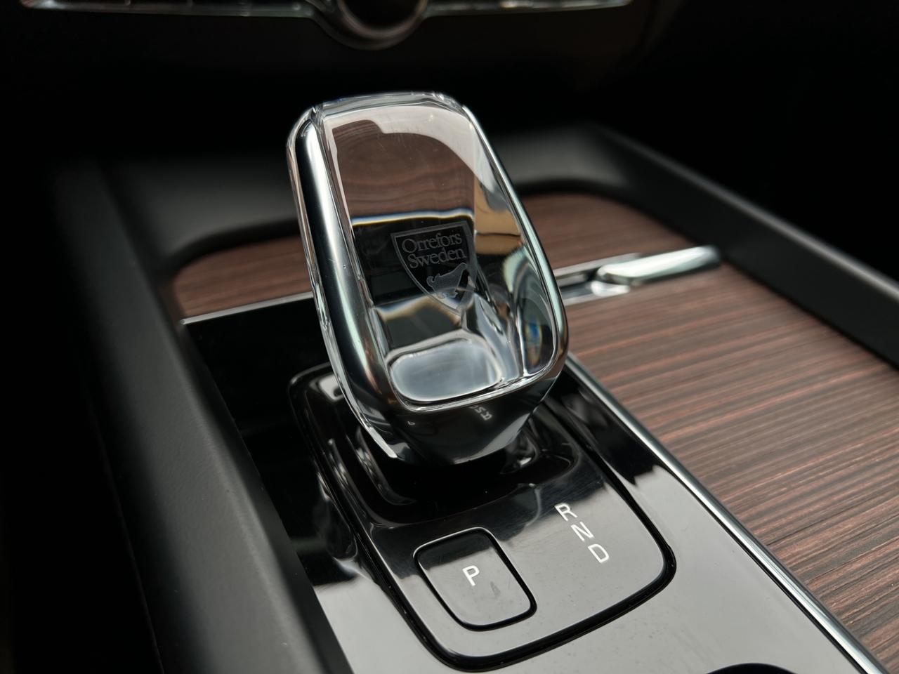 2022 Volvo XC60 B6 AWD INSCRIPTION PKG - LEATHER - MOONROOF !! Photo