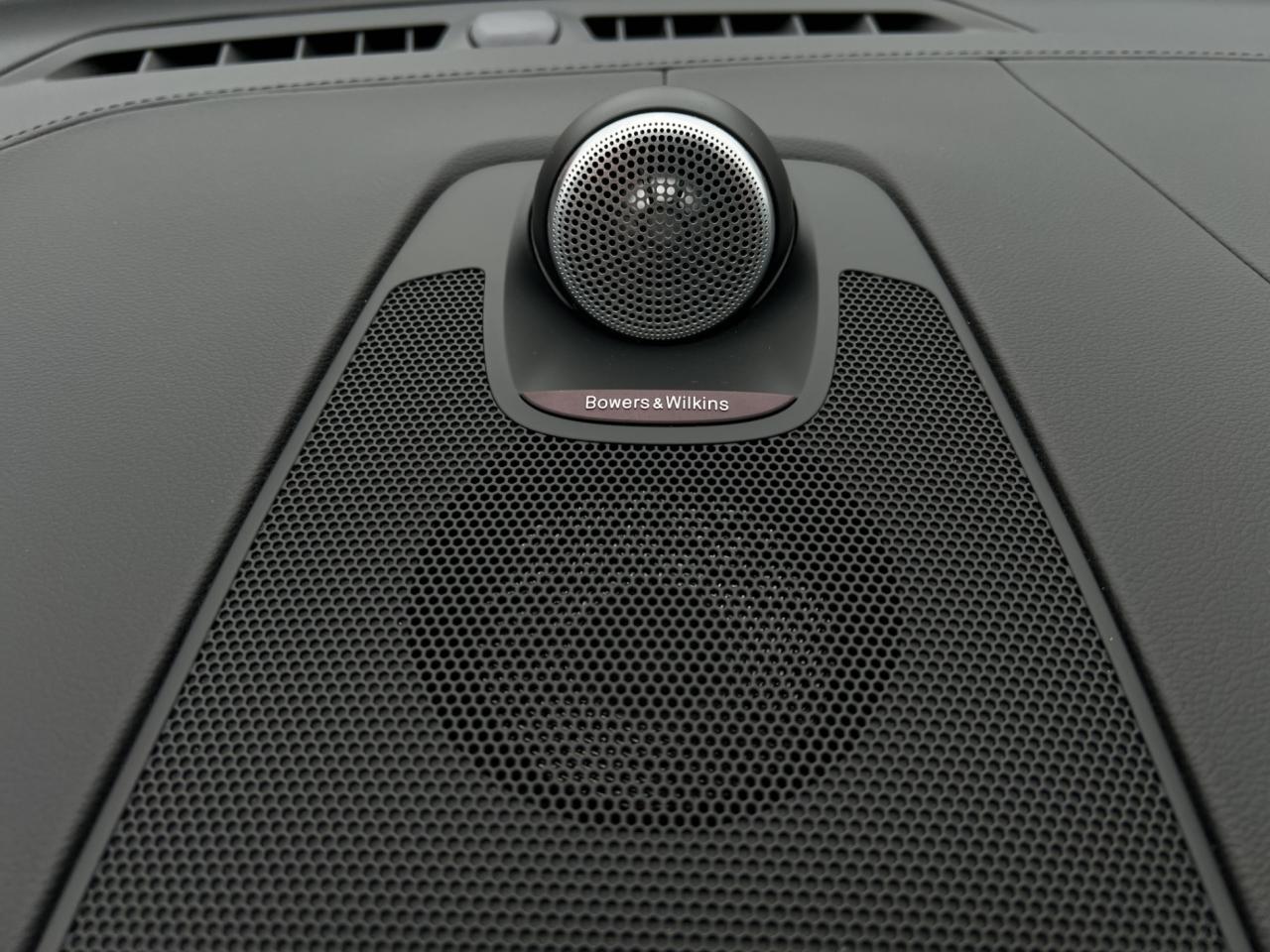 2022 Volvo XC60 B6 AWD INSCRIPTION PKG - LEATHER - MOONROOF !! Photo